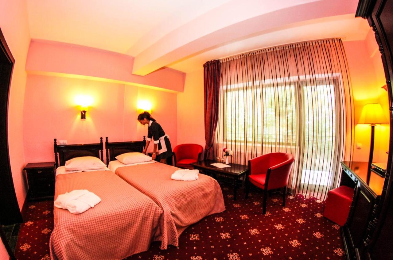 Hotel Bellavista Brasov Săcele Habitación foto